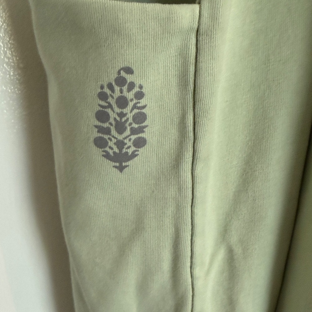Elegant Green romper - Picture 4 of 5